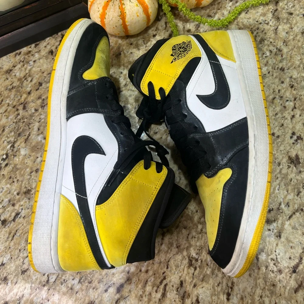 ⚡️Flash Sale⚡️JORDAN 1 Mid Yellow Toe Black Sneakers 12